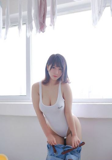 欧美丝袜恋足老片_剧情片日本电影免费